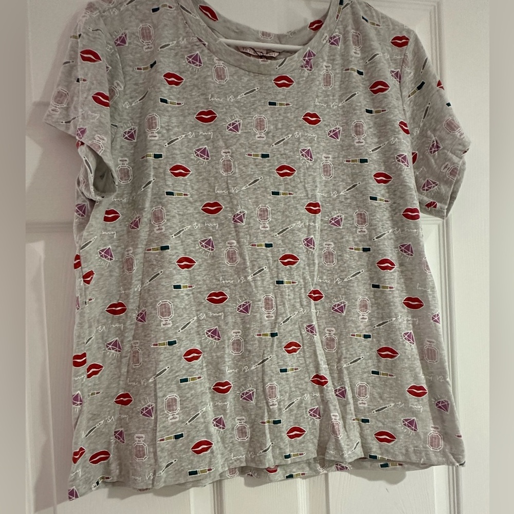 Victoria’s Secret T-Shirt